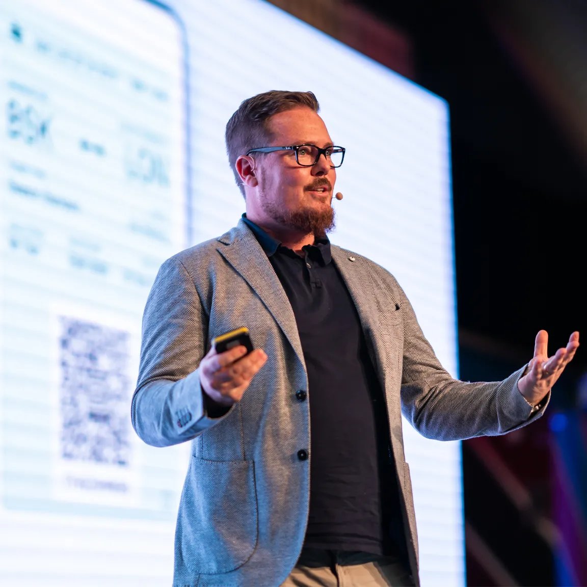 Engaging digital events