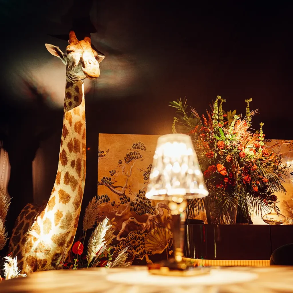 Faux giraffe