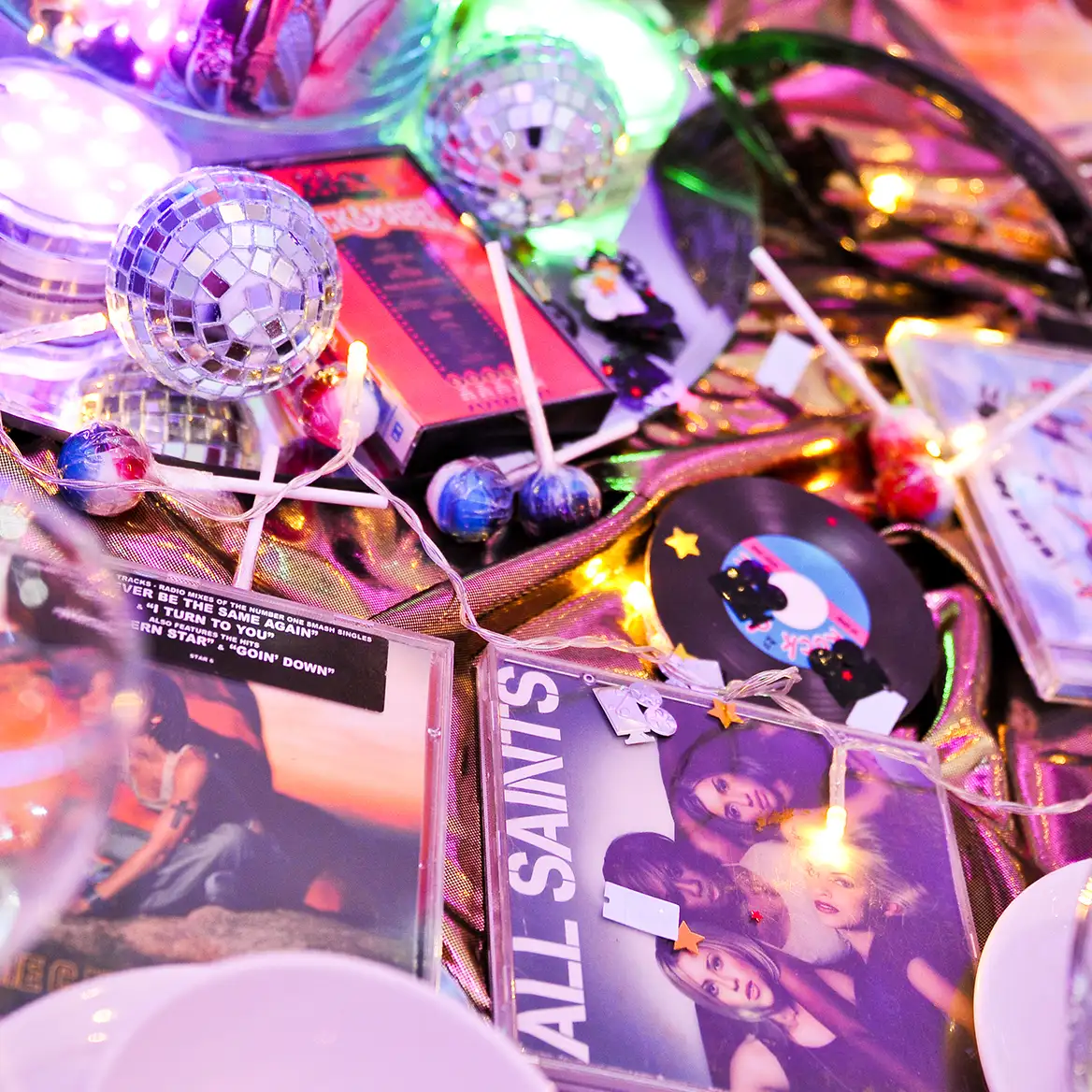 90s decor