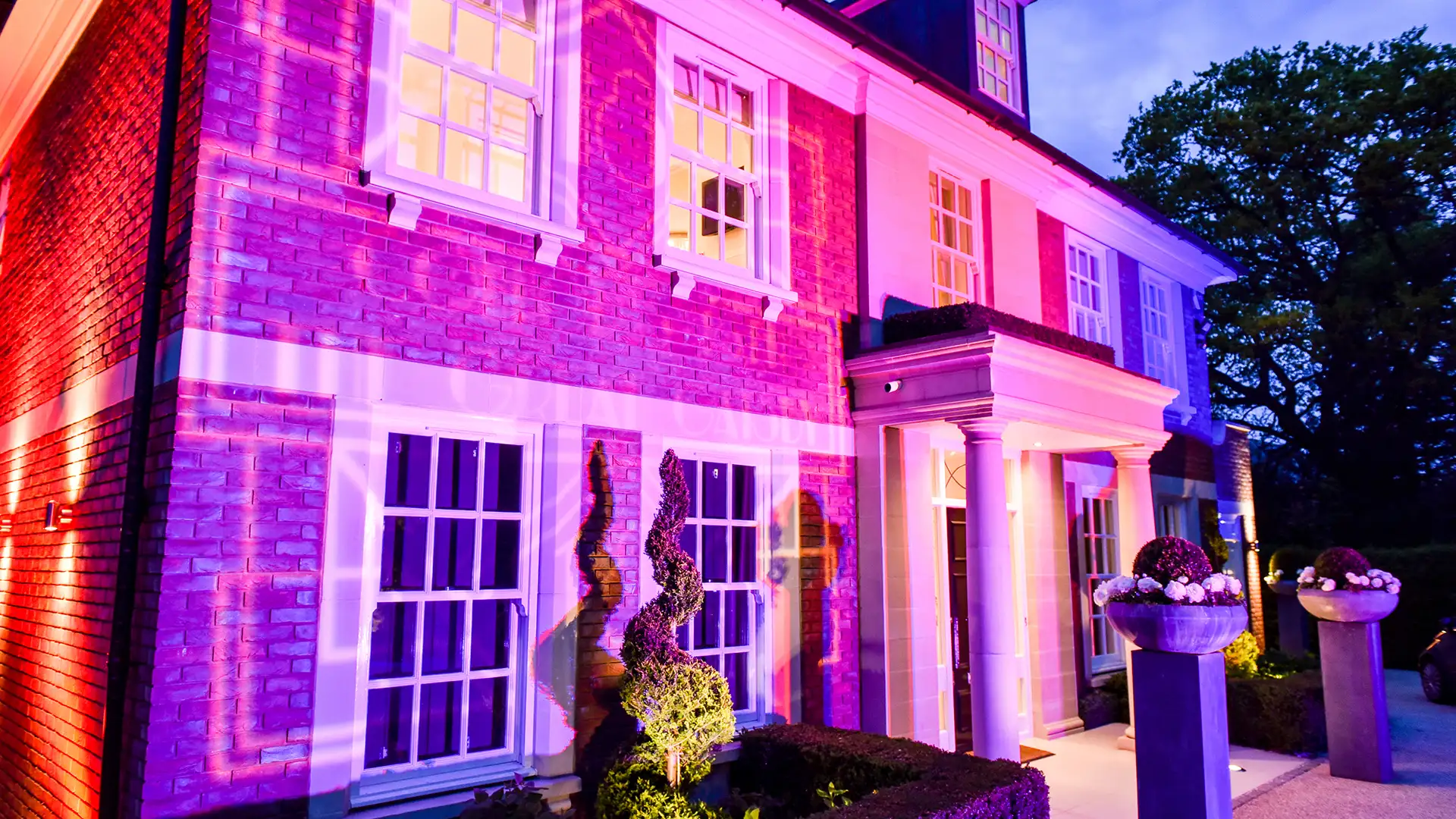 Exterior house lighting