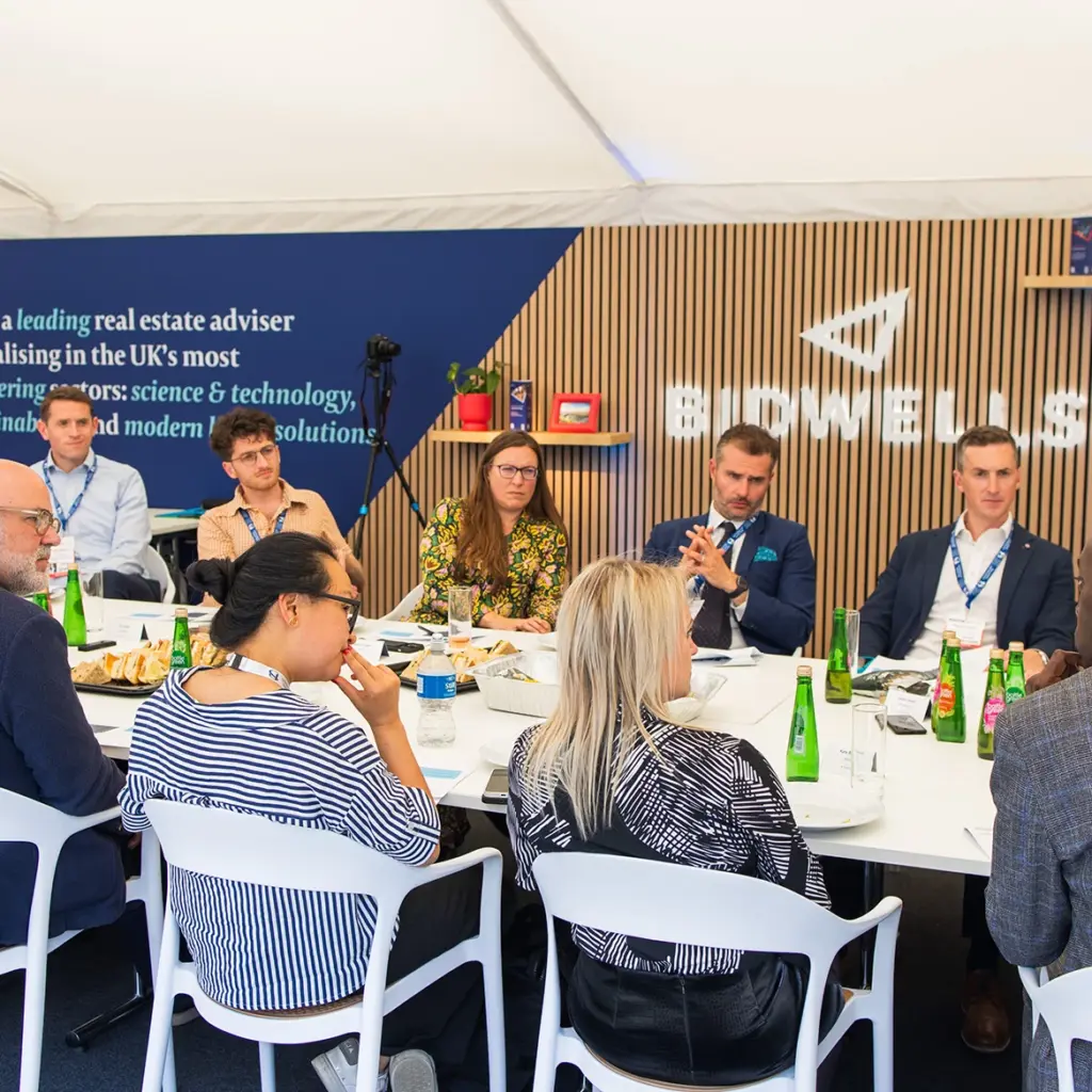 Breakfast meetings in pavilion at exhibition
