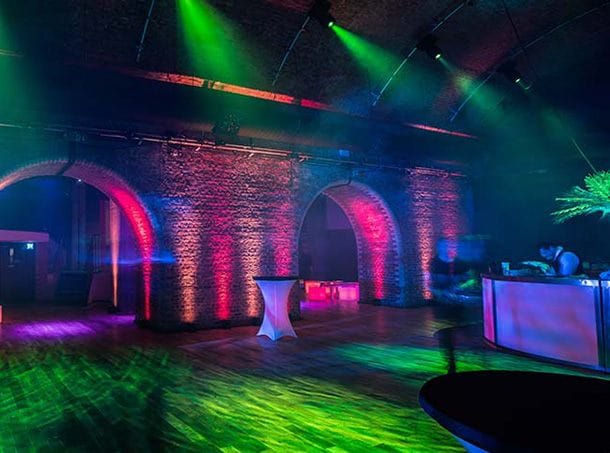 Corporate Cocktail Party London 610x453 2 - MGN Events